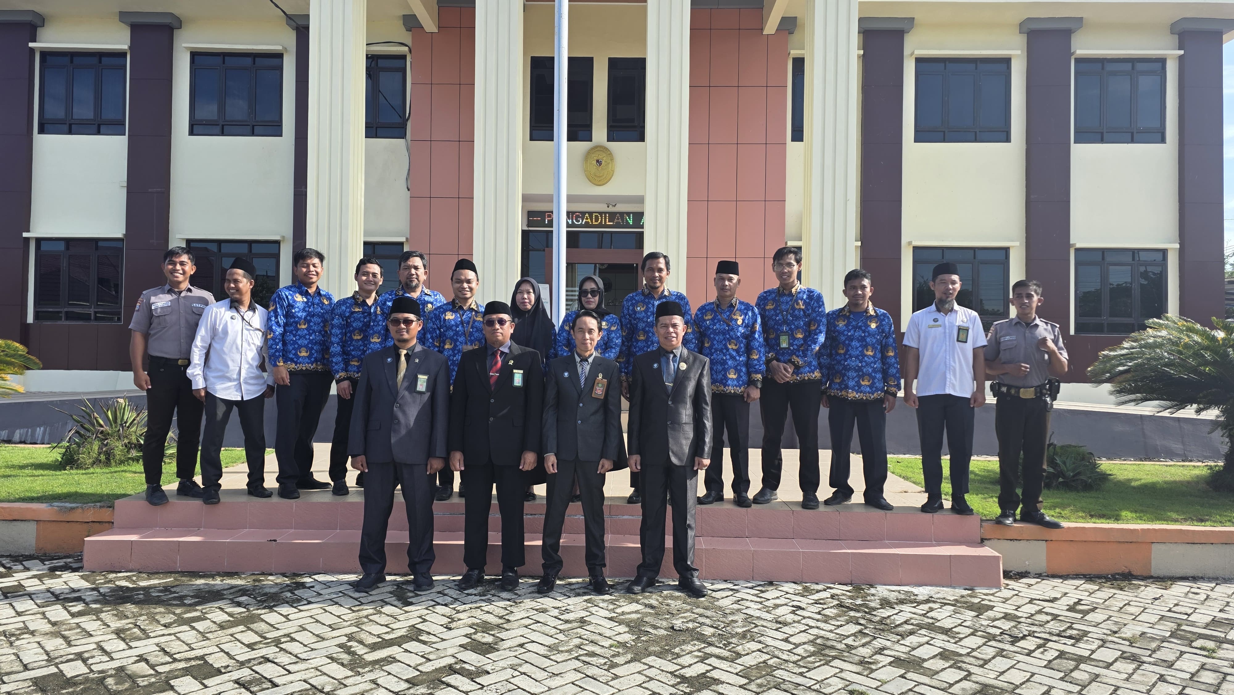 foto bersama harkitnas 2025